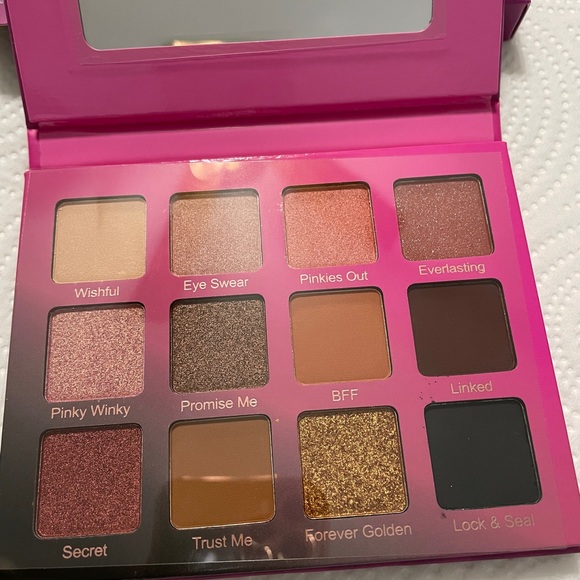 Violet Voss Pinky Promise Eye Shadow Pallet - Picture 4 of 5